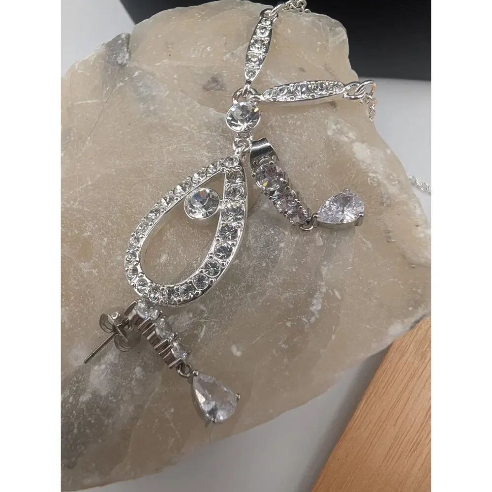 Elegant Silver Tone Teardrop Clear CZ Dangle Necklace & Earring Set Bridal Prom